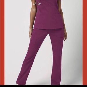 JAANUU 6 pocket SCRUB PANTS in WINE